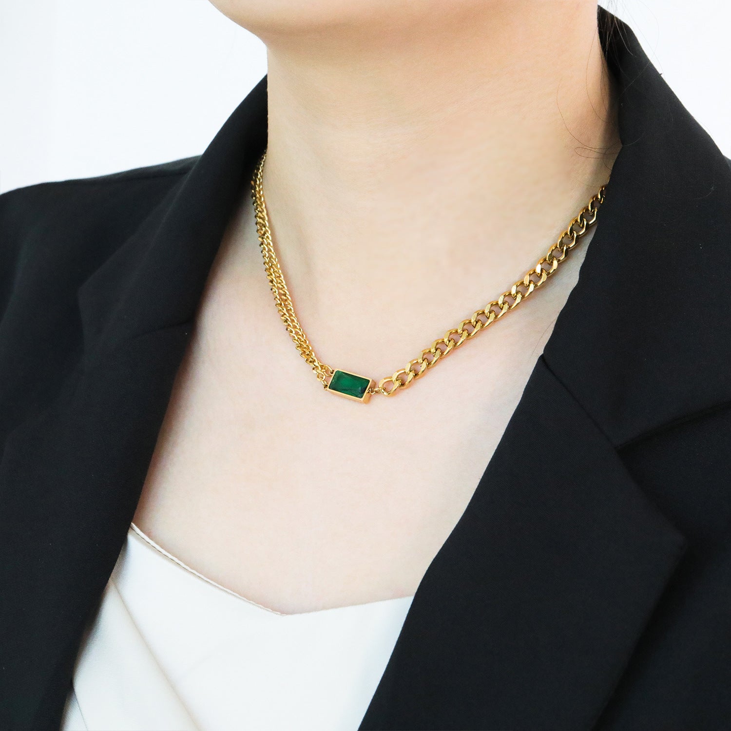 Wholesale Double Chain Stitching Inlaid Emerald Crystal Stainless Steel Necklace Sweater Chain
