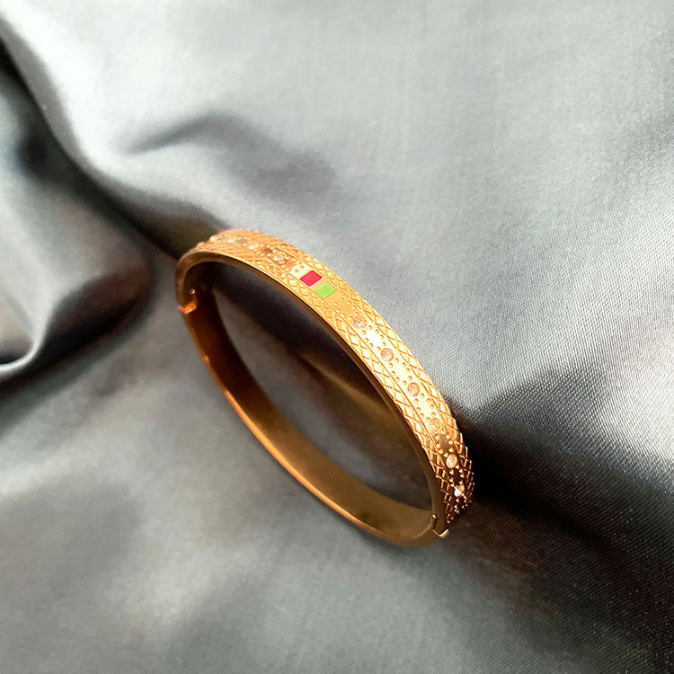 Wholesale Retro Simple Color Jumping Titanium Steel Shiny Bracelet