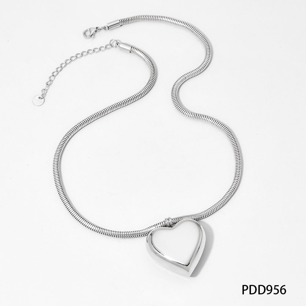 Wholesale of Large-sized Love Pentagonal Stainless Steel Necklaces
