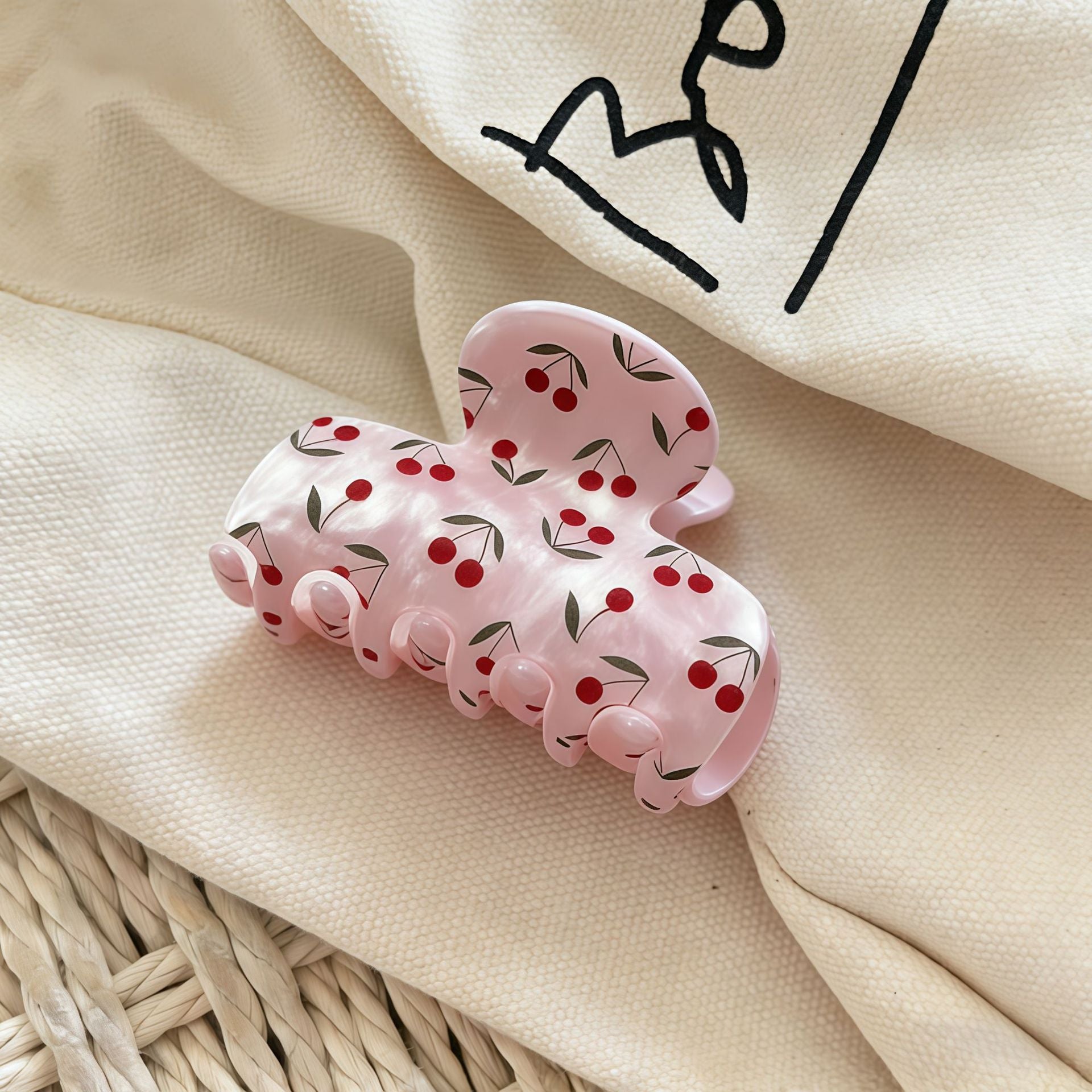 Wholesale Cherry-Print Claw Clip