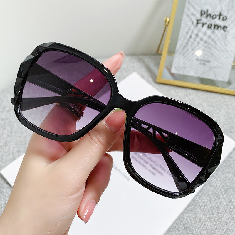 Wholesale 2025 new ladies sunglasses trendy fashion large frame sunscreen sunglasses holiday vintage sunglasses