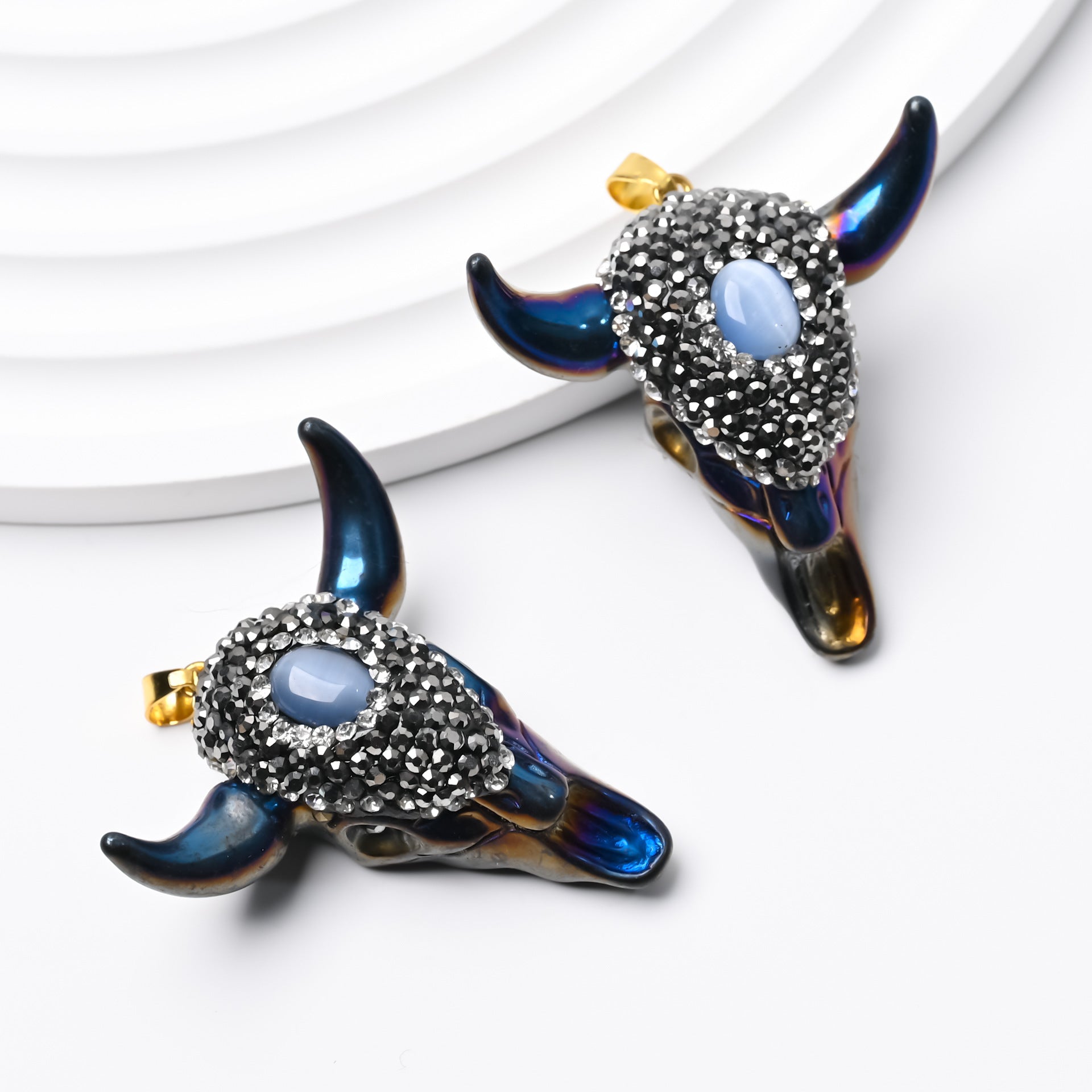 Wholesale Natural stone resin bull head shaped diamond necklace accessories DIY