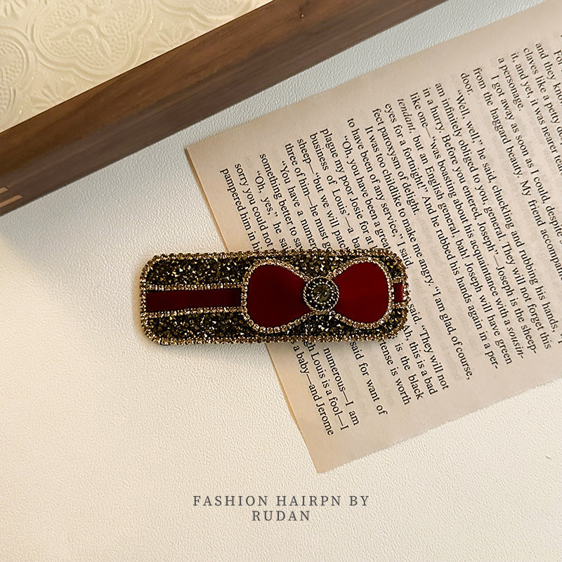 Wholesale of Four Leaf Grass Velvet Hair Clips and Accessories