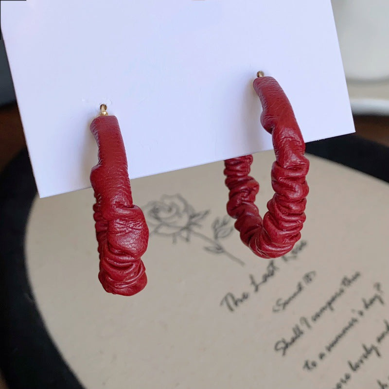 Wholesale Red Leather Unique Temperament Leather Circle Light Luxury Retro Wine Red Hong Kong Style Exaggerated Round Earrings