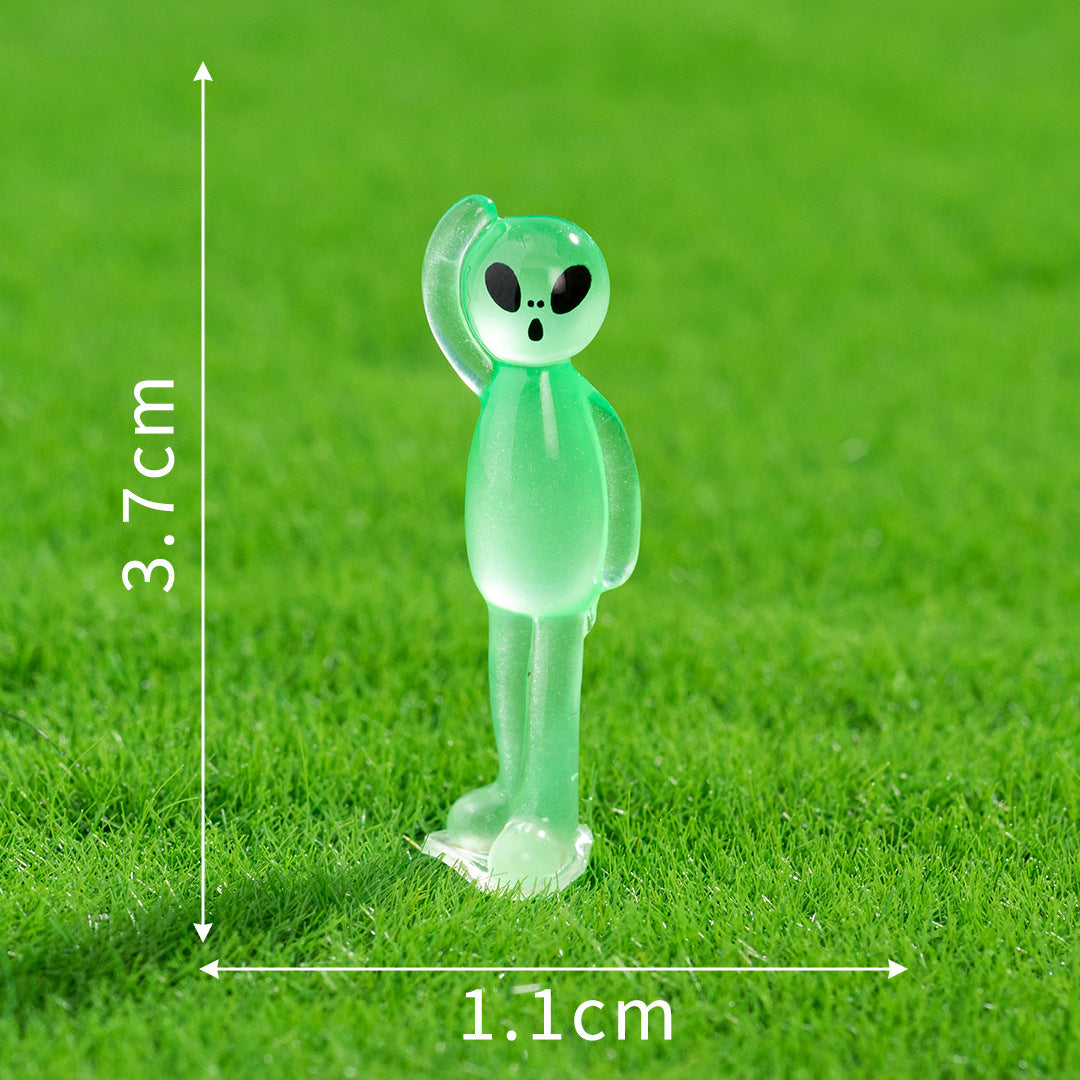 Wholesale Creative Glow-in-the-Dark Resin Ornament Decorative Accent