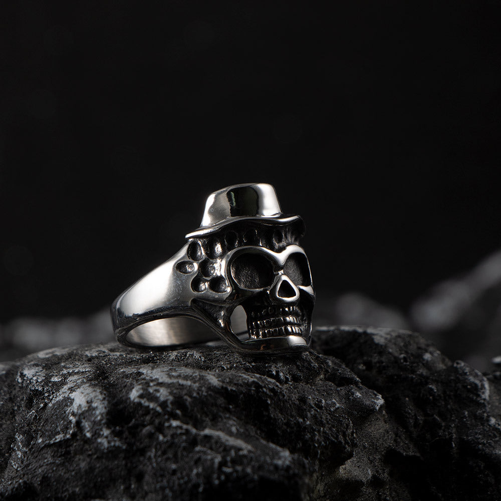 Wholesale  does not fade exquisite punk titanium steel retro skull gift men's raw stainless steel polished ring