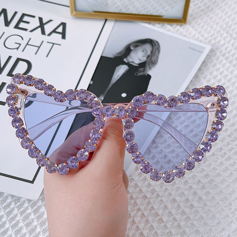 Wholesale Love Fashion Heart Shape Diamond Sunglasses