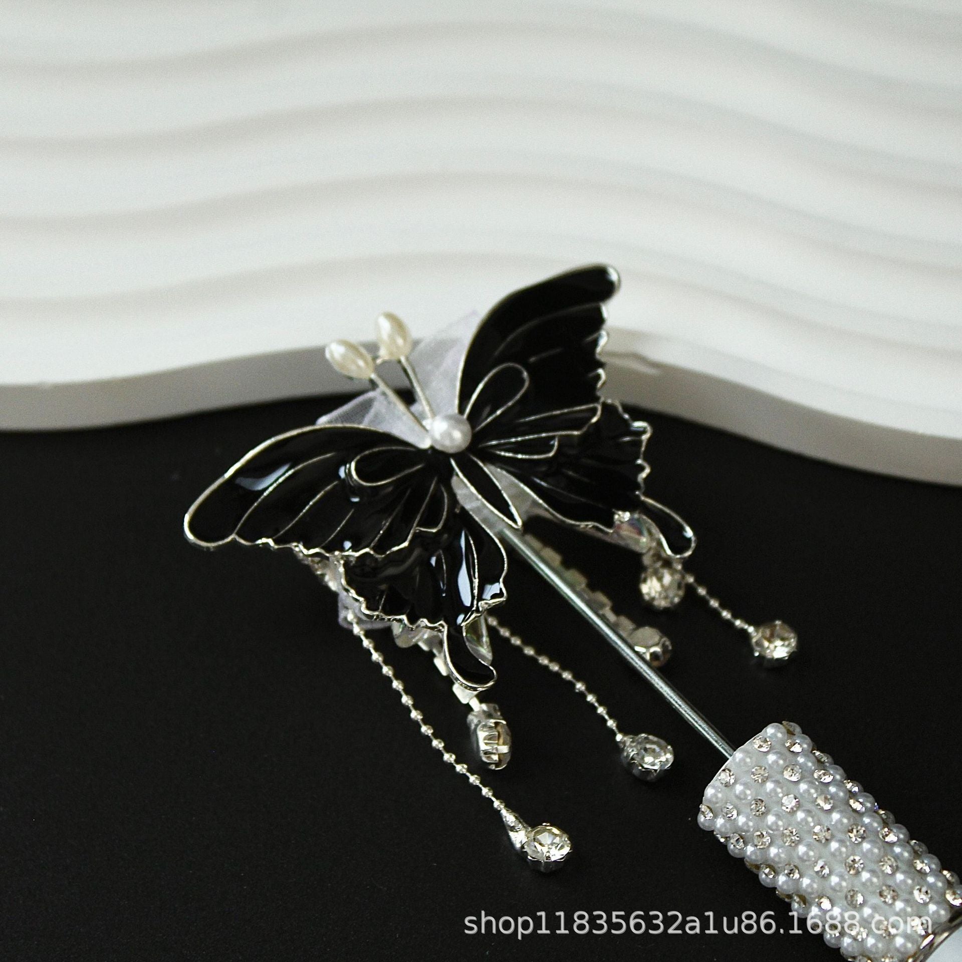 Wholesale 10pcs colored butterfly diamond ball tassel beads