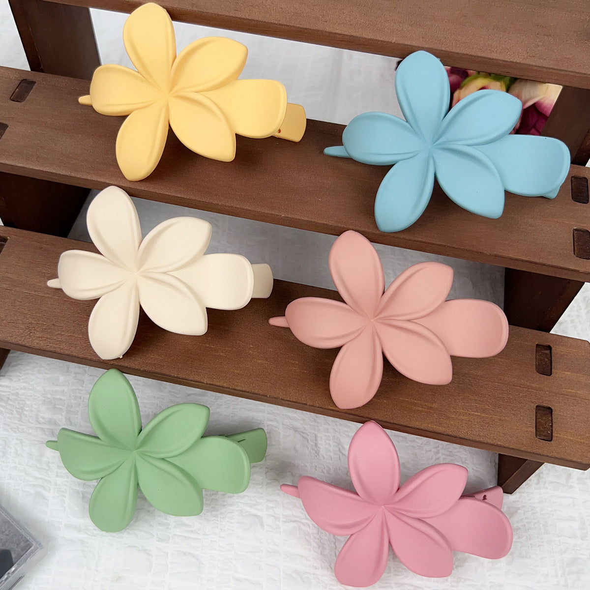 Wholesale Plastic Disc Flower Duckbill Grip Clip