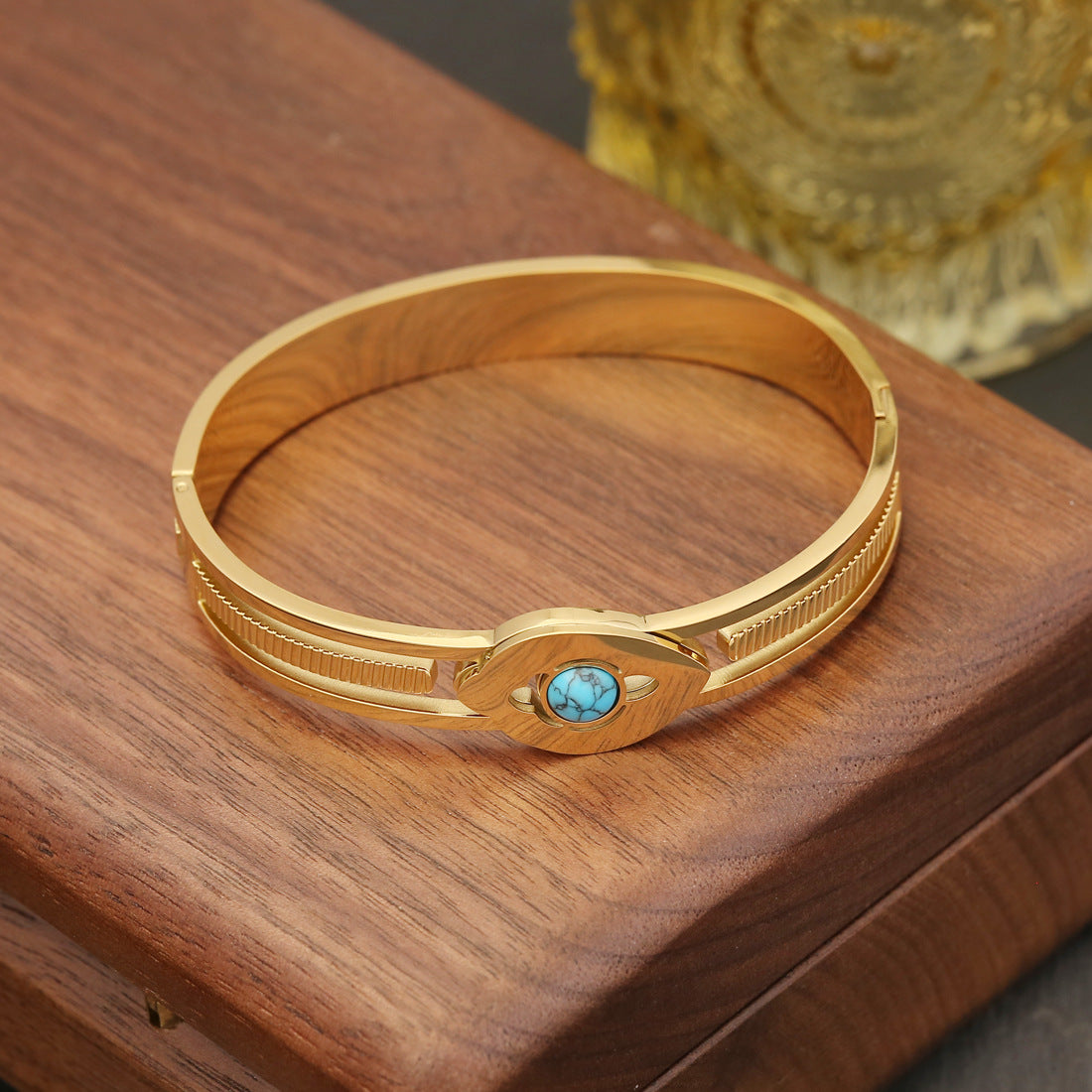 Wholesale Eyes Full of Diamond Stars Fashion Love Stainless Steel Bracelet