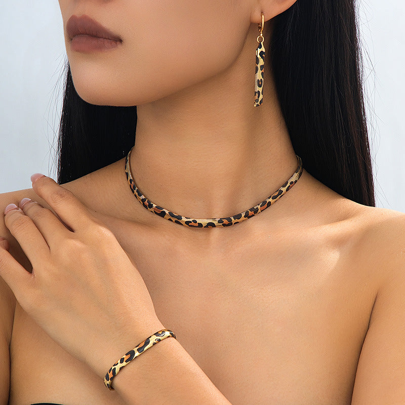 Wholesale Leopard Print Snake Chain Jewelry Set Necklace Bracelet Earrings Retro Elegant Party Gift
