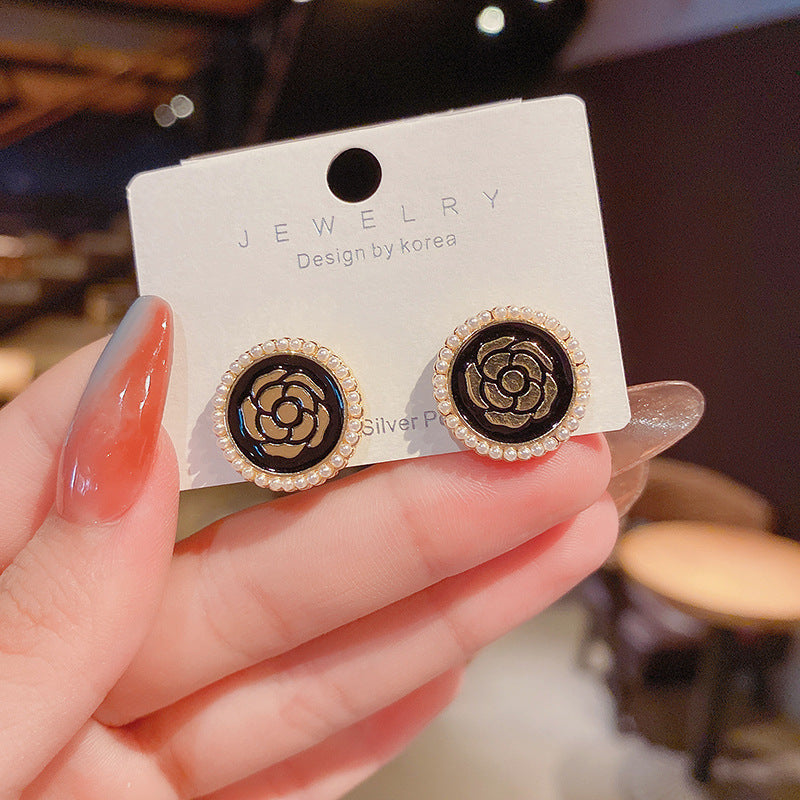 Wholesale S925 silver needle leaf rose small fresh flower earrings