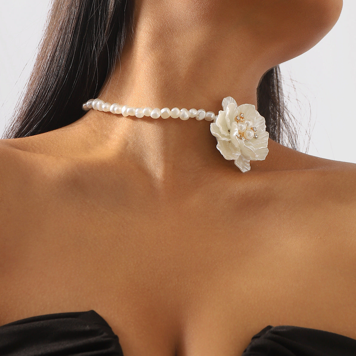 Wholesale Vintage 3D Camellia Pearl Necklace