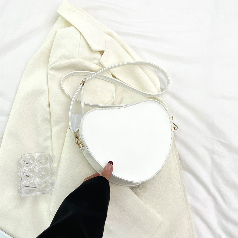 Wholesale PU Heart-shaped Crossbody Bag and Shoulder Bag