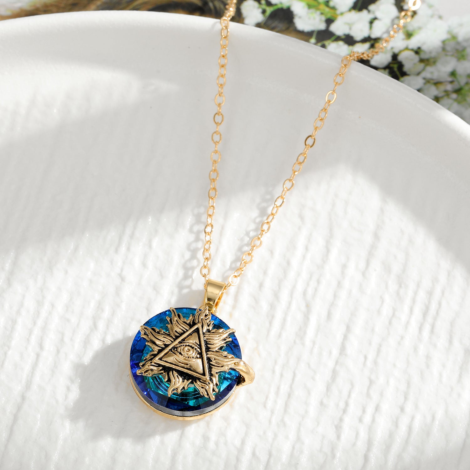 Wholesale Devil' s Eye Alloy Necklace Blue Eyes Crystal Sweater Chain