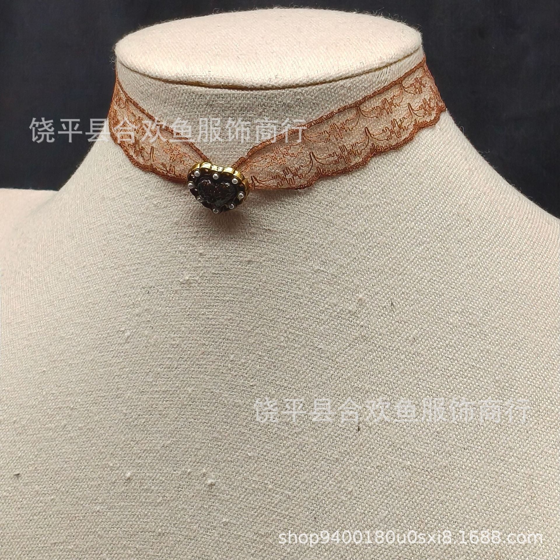 Wholesale Coffee colored pearl heart pendant lace short choker necklace