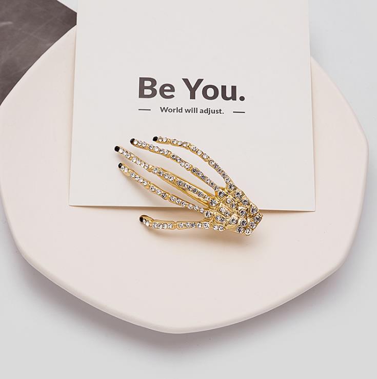 Wholesale Dark Ghost Claw Skeleton Hand Diamond Exaggerated Metal Halloween Duckbill Hair Clips