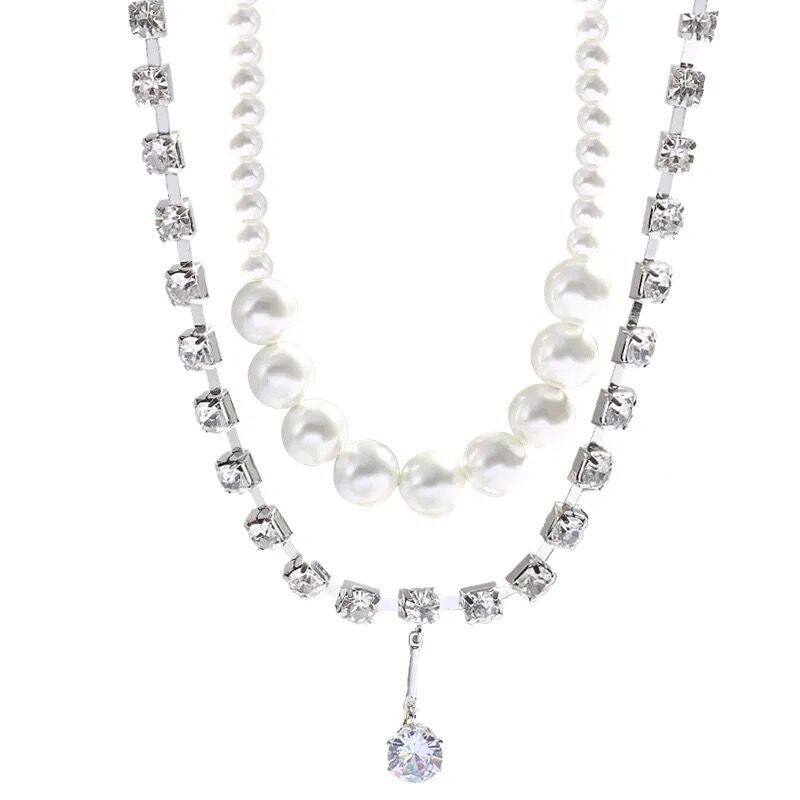 Wholesale Exaggerated pearl clavicle sweater necklace