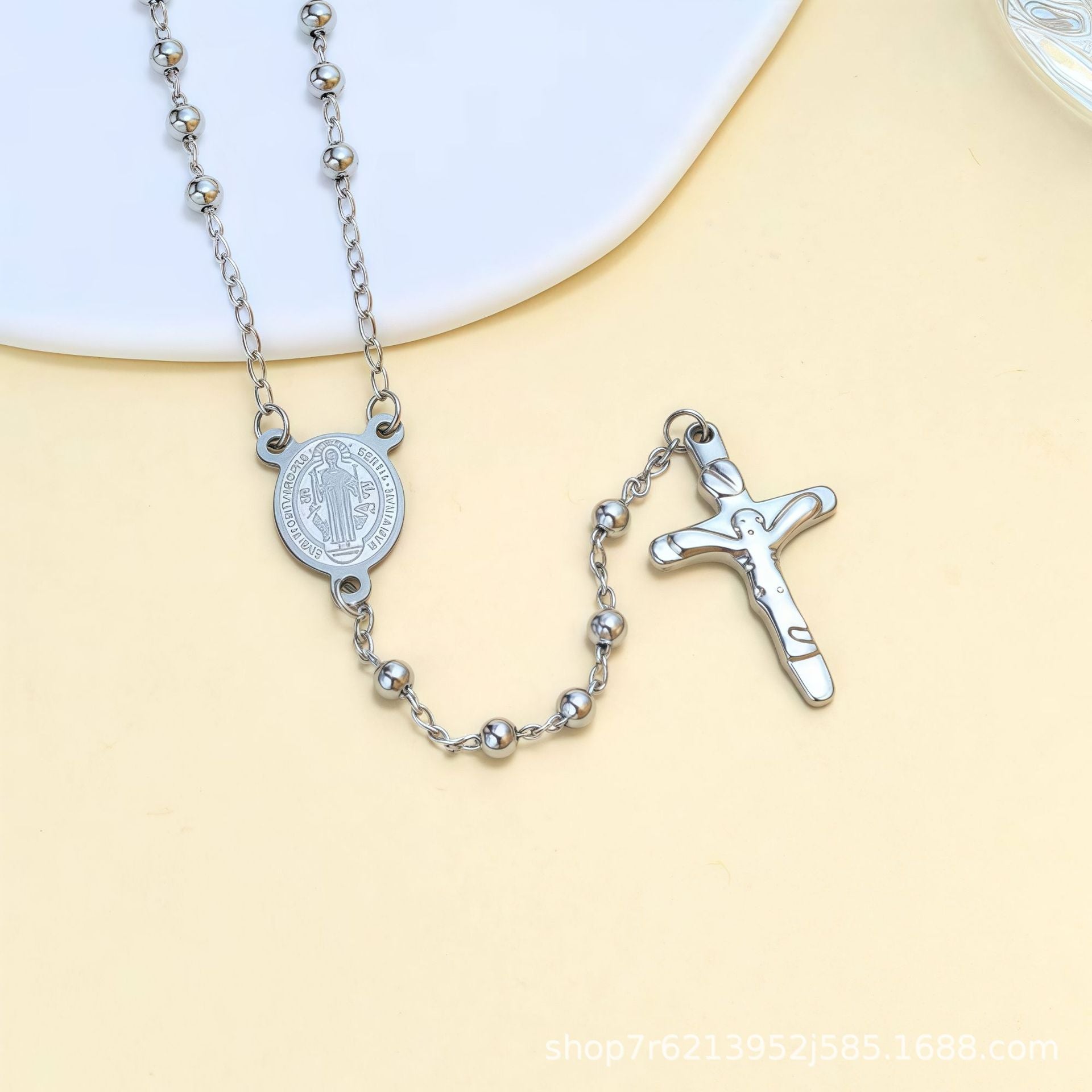 Wholesale Golden oval cross Pendant Stainless Steel Necklace