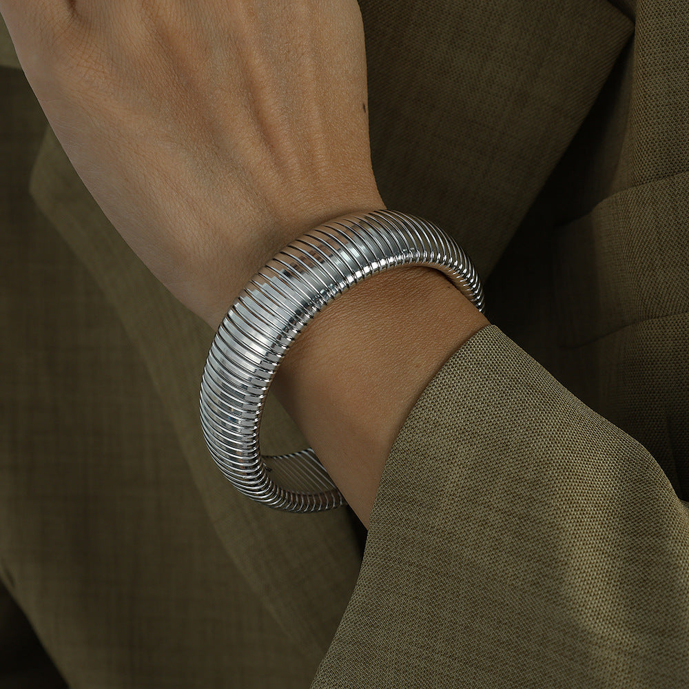 Wholesale Exaggerated Vintage Threaded Stretch Bracelet Necklace Set