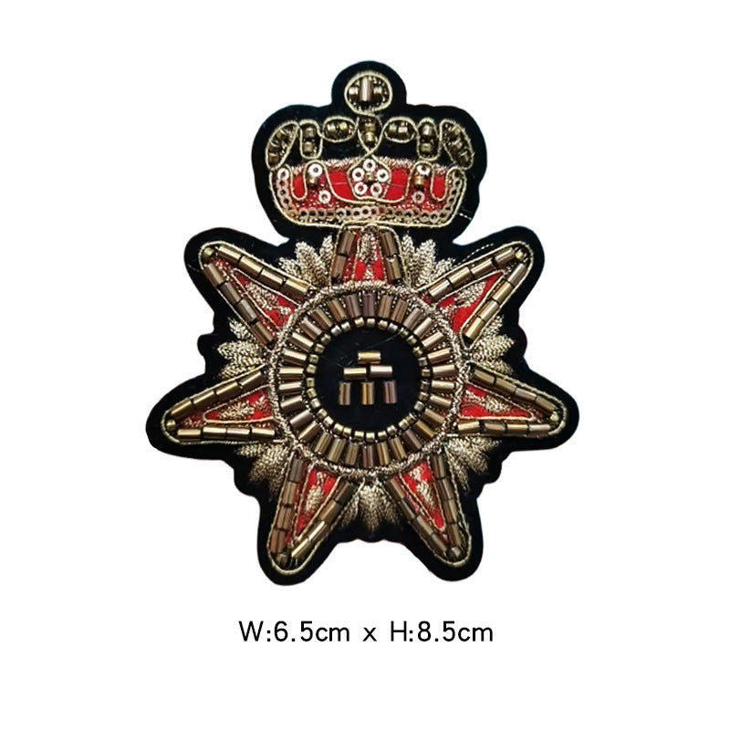 Wholesale Stylish Western College Embroidered Patches With Silver Bee And Lion Designs Acrylic Badges For Suits And School Uniforms
