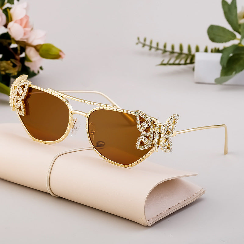 Wholesale Fashion Butterfly Diamond Square Frame Metal Temple Sunglasses
