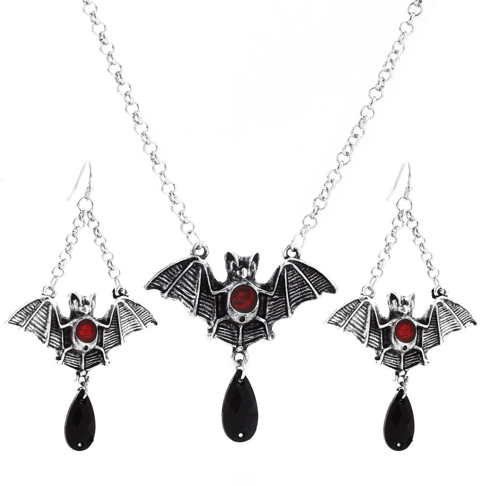 Wholesale Halloween bat jewelry suit Gothic retro exaggerated black bat necklace earrings suit holiday gift
