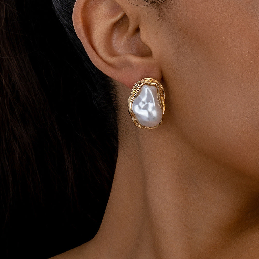 Wholesale French Retro Imitation Pearl Earrings Women Gold Plated Alloy Geometric Chic Party Wear Jewelry Accessory