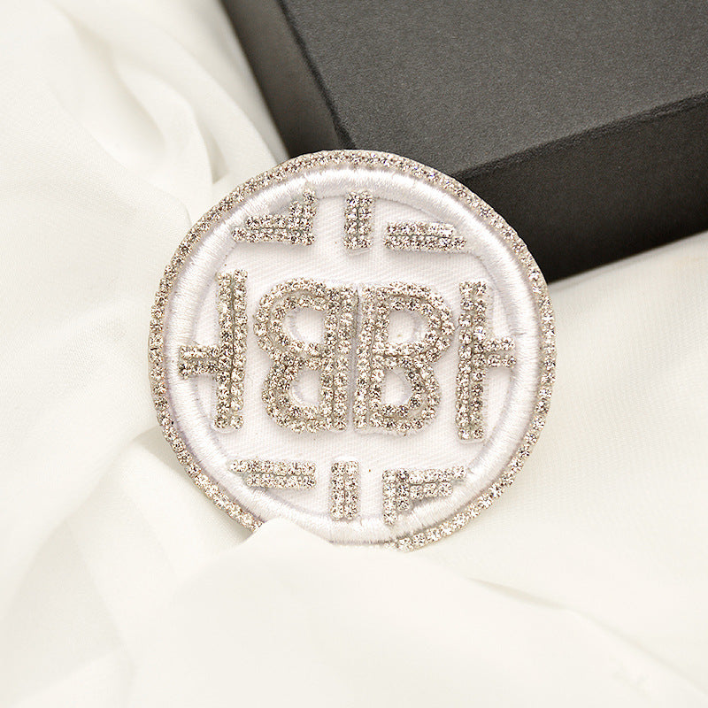 Wholesale Decorative Beaded Rhinestone Round Flannel Patch Badge For Coat DIY Fashion Accessory