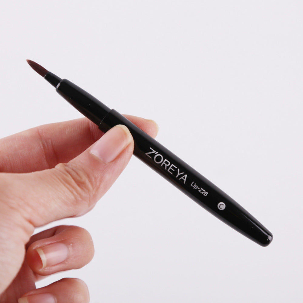 Wholesale Portable Retractable Artificial Fiber Lip Brushes with Covers