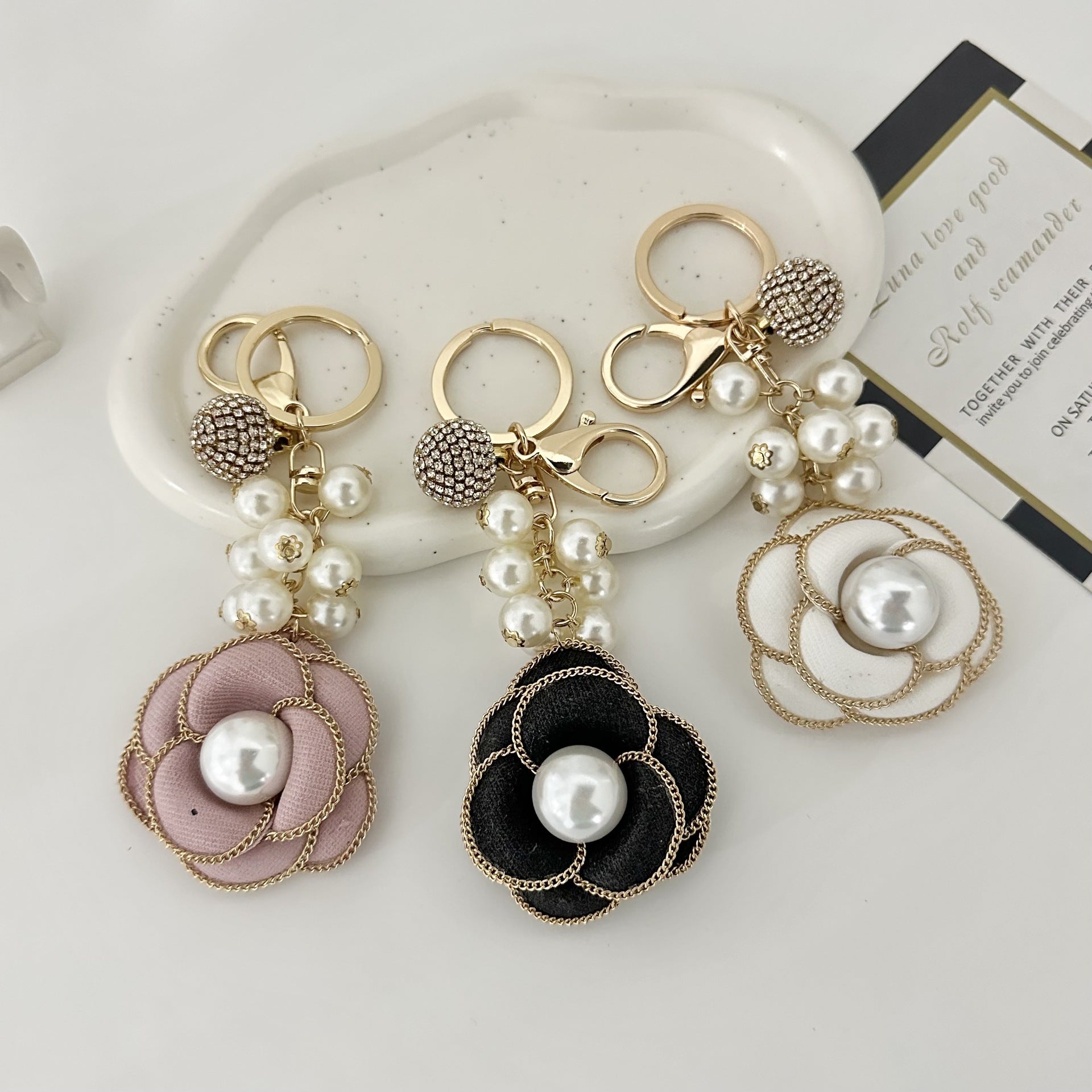 Wholesale New Metal Chain Micro-inlaid Zirconium Key Chain