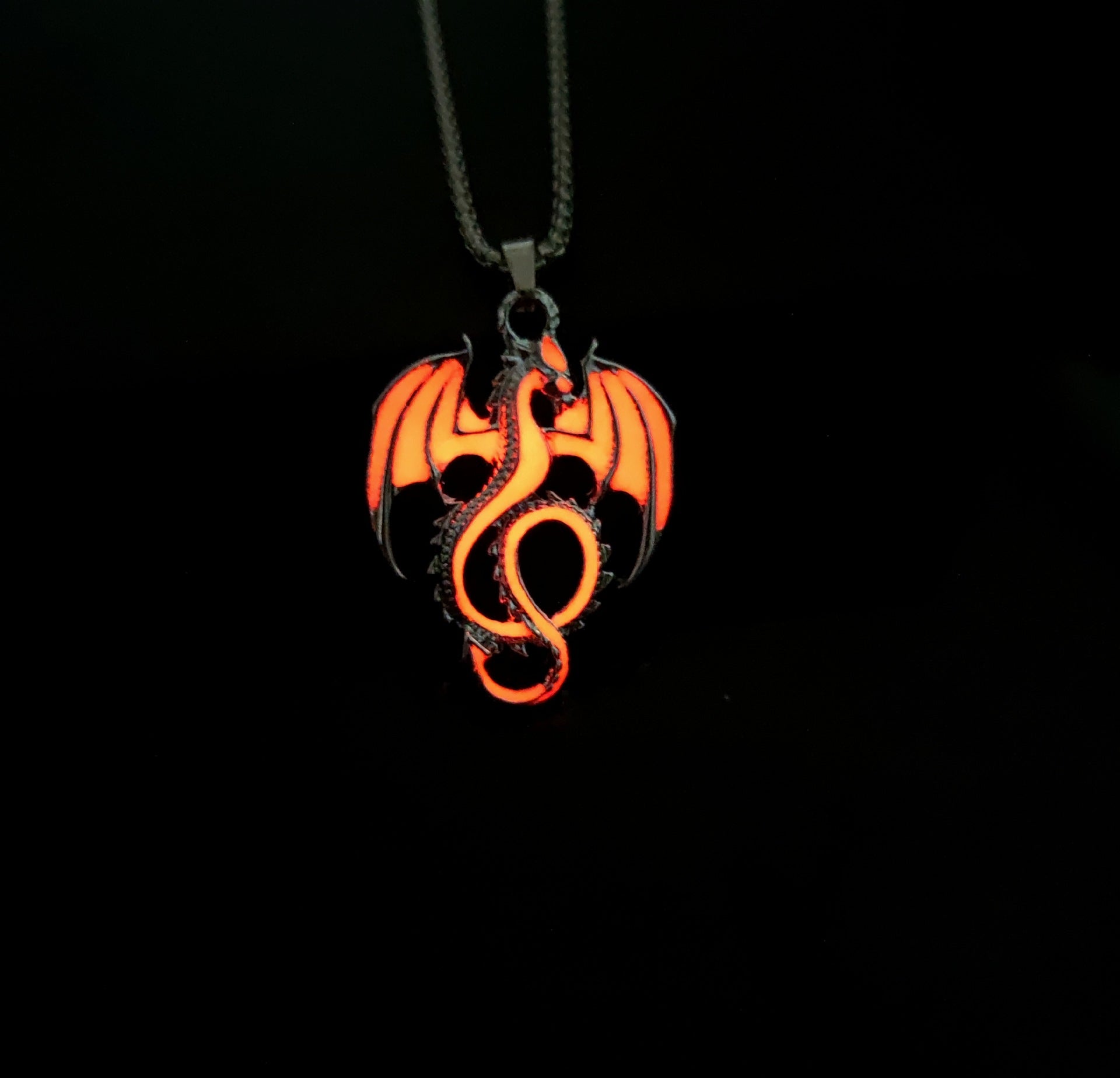 Wholesale Halloween glow-in-the-dark Wind Dragon Necklace