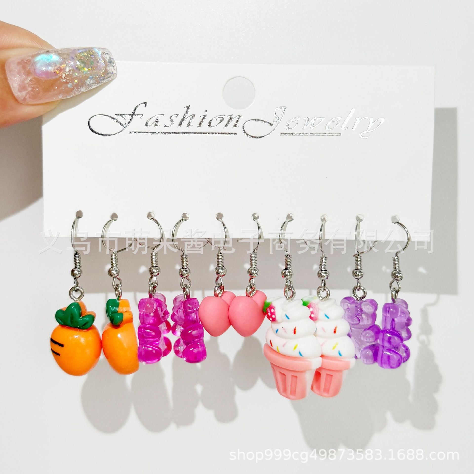 Wholesale 5pcs/pack Hot Sale Acrylic Bear, Little Fresh Cute Duck, Funny Food Play Earrings Set