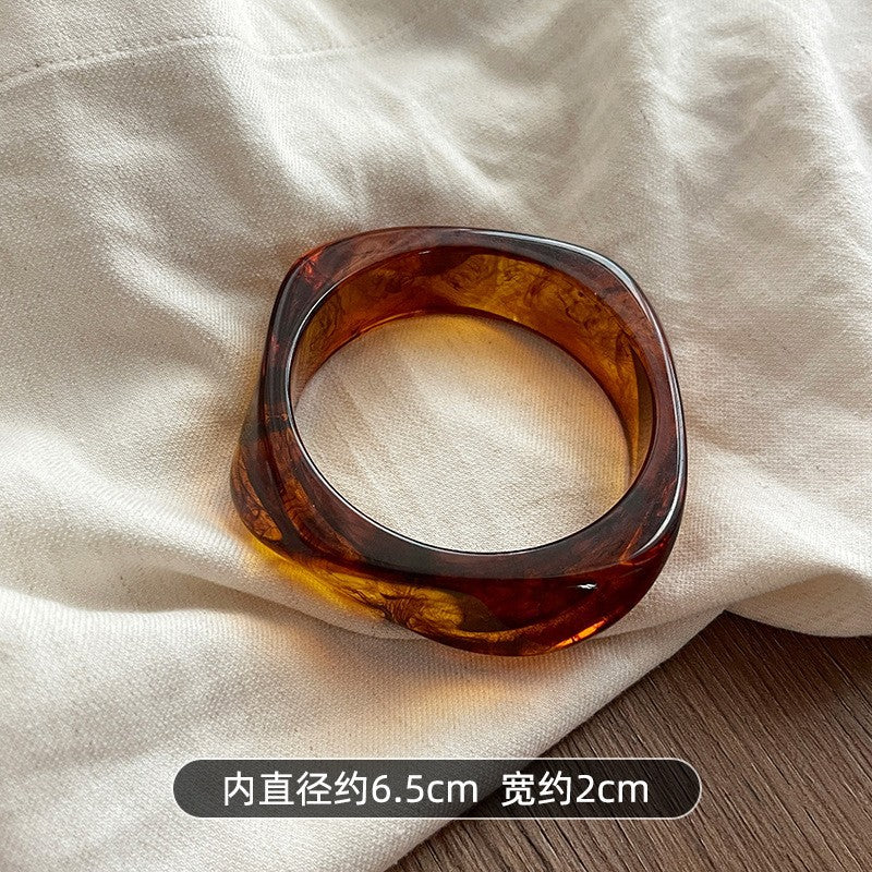 Wholesale Vintage Acrylic Geometric Irregular Ring Resin Bracelet