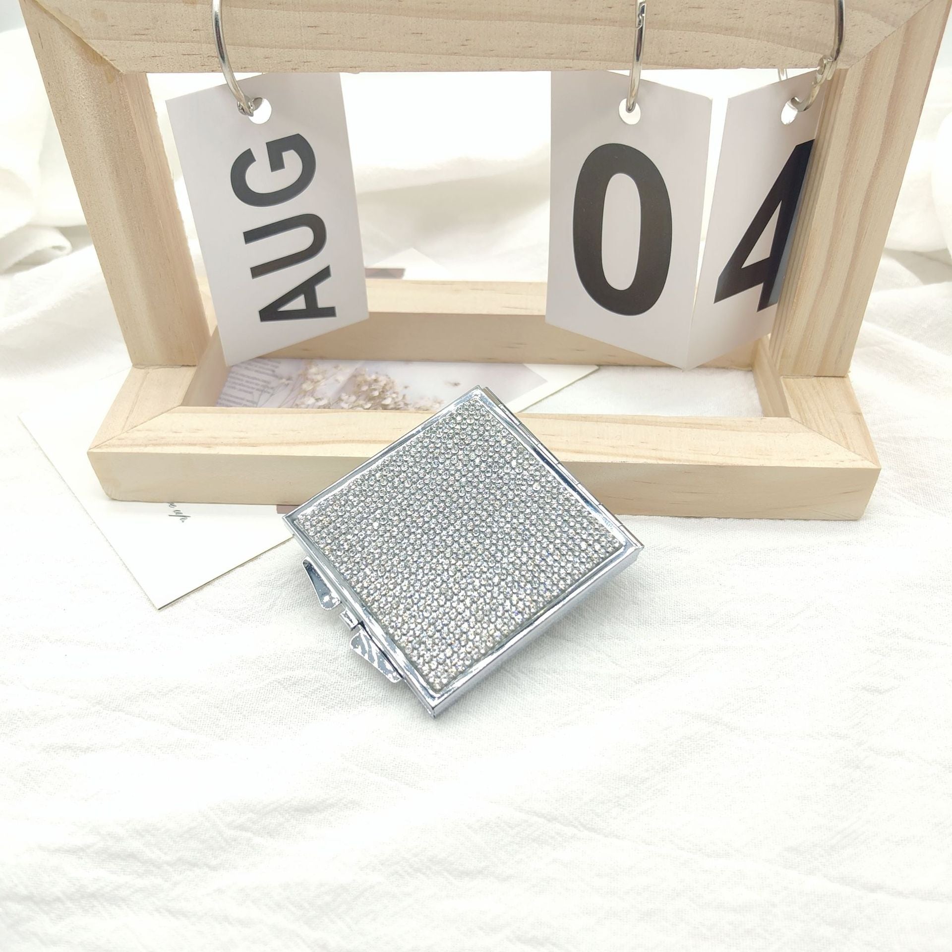 Wholesale fashion block metal cross-border rhinestone fashion folding makeup mirror