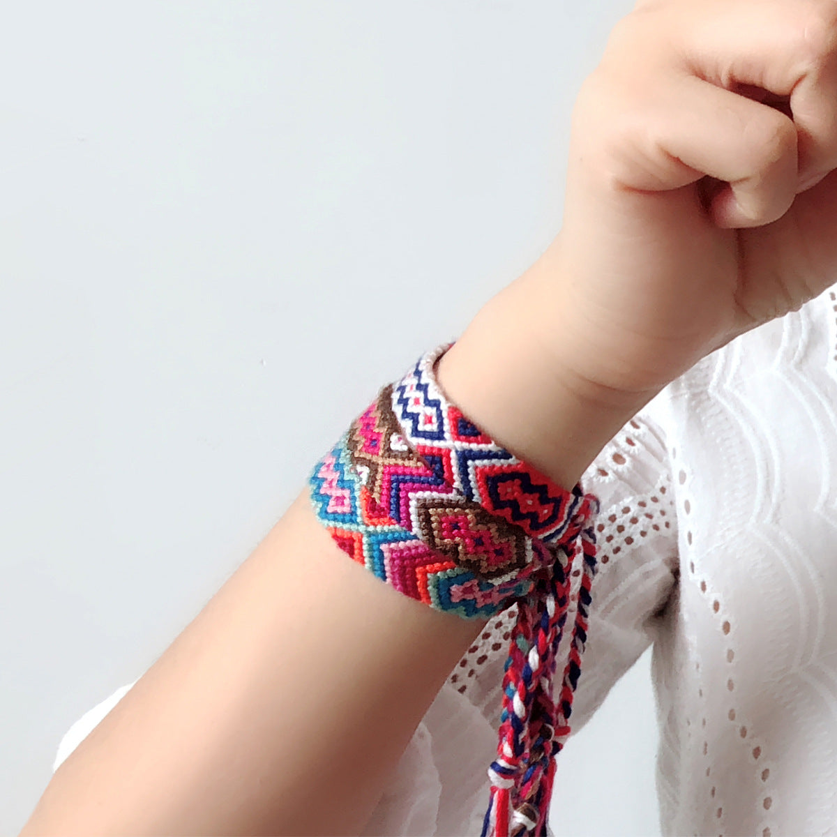 Wholesale colorful tassel lucky hand rope cross-border jewelry