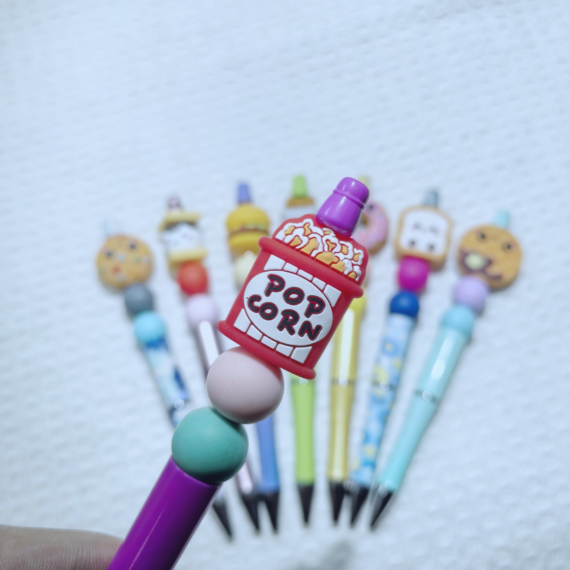 Wholesale 10pcs/pack Hot-Selling New 3D focalSilicone Cartoon Beads Beading