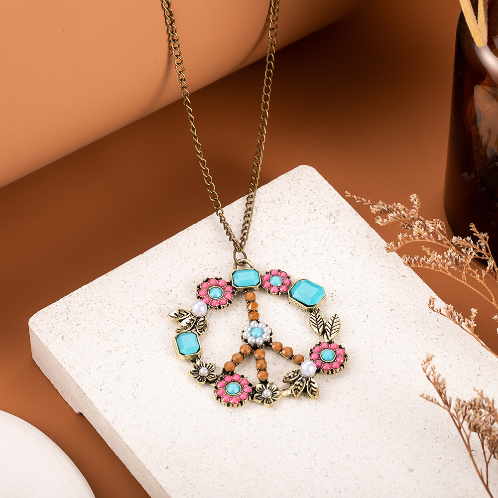 Wholesale Retro Personalized Jewelry Pearl Flower Necklace