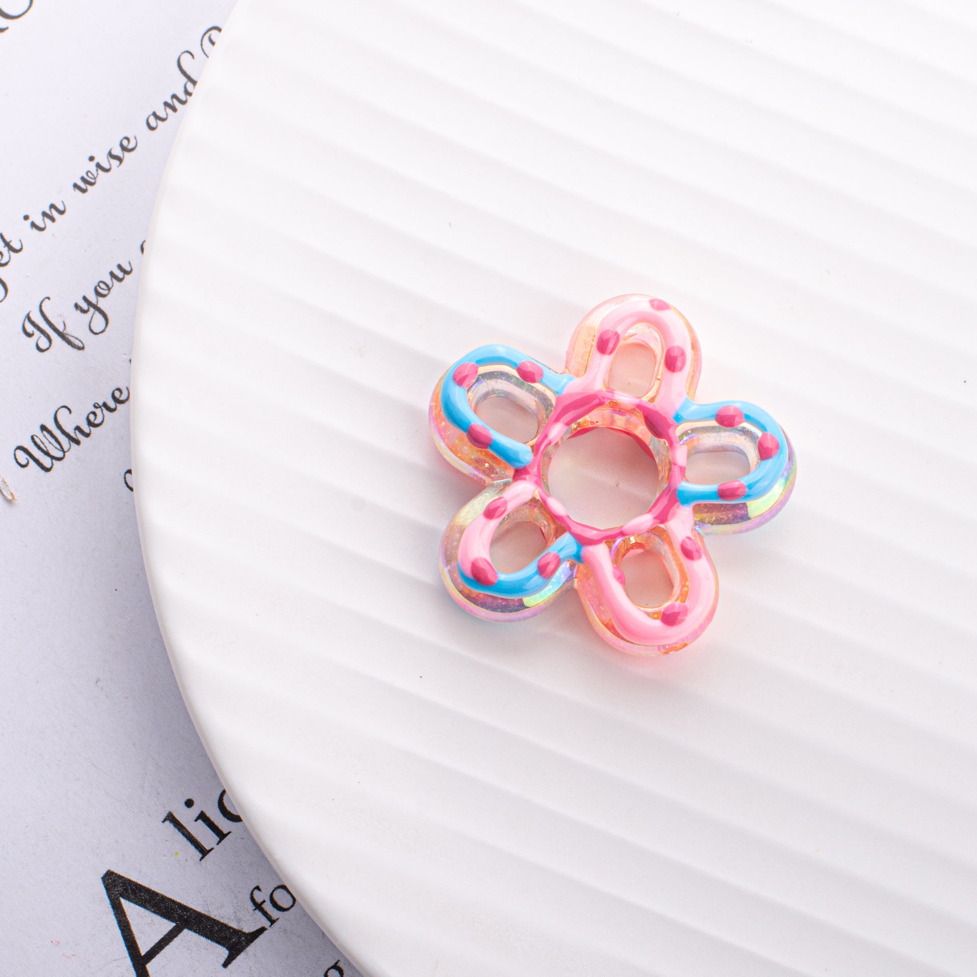 Wholesale Hollow Big Flower Color Hand-painted Acrylic Vertical Hole DIY Bracelet Bag Chain Car Hanging Accessories