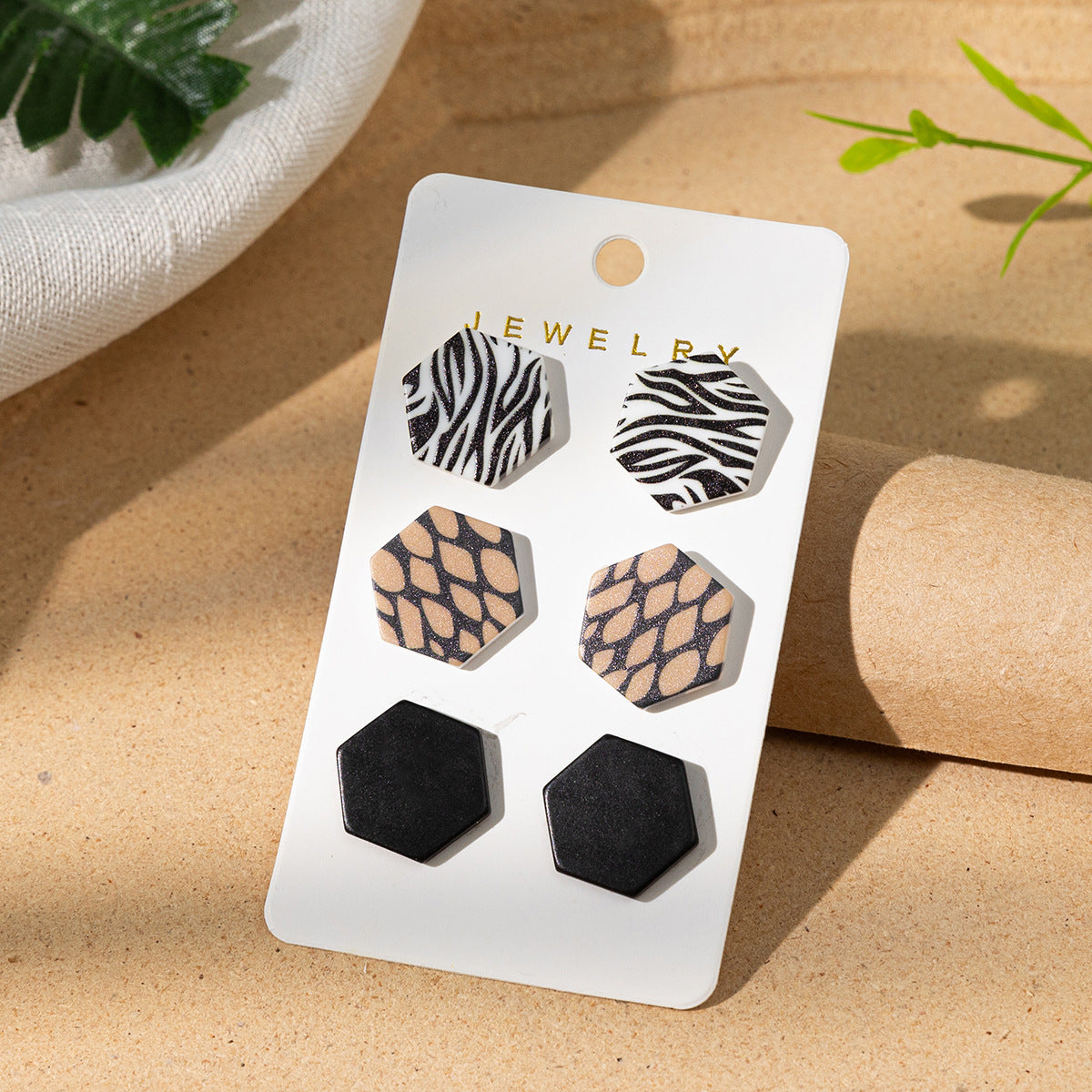 Wholesale design leopard acrylic earrings