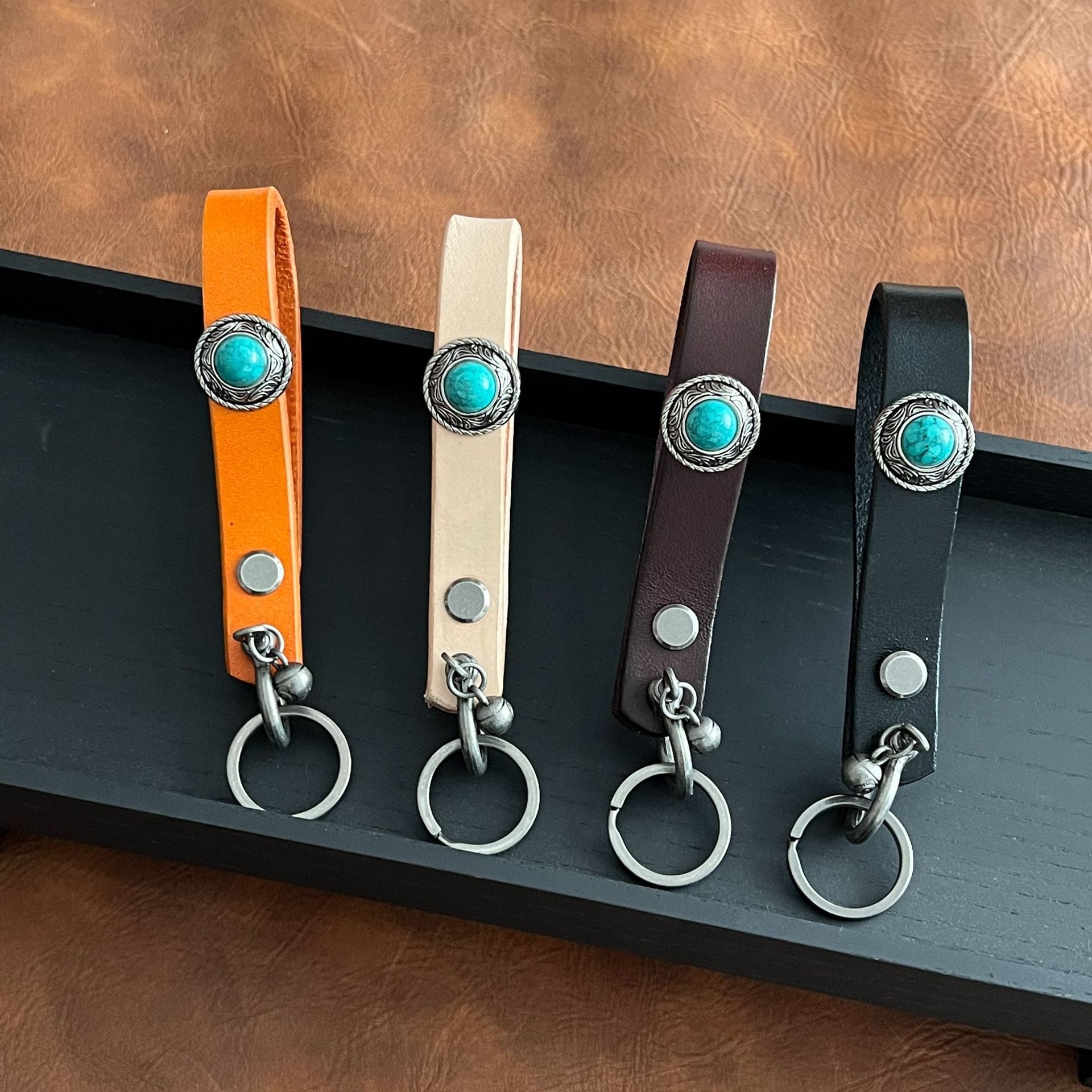 Wholesale Cowhide Genuine Leather Turquoise Keychains