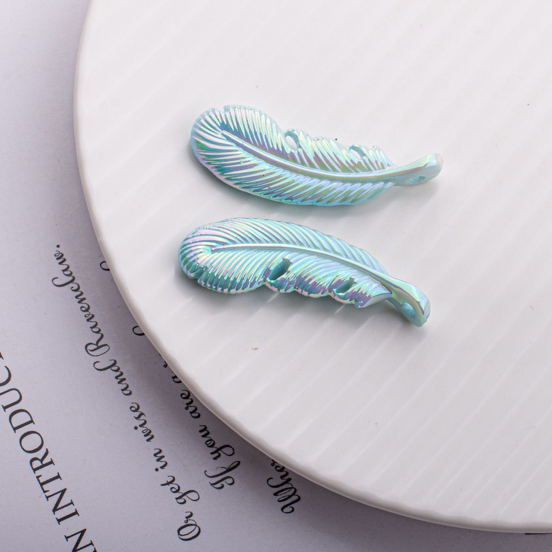 Wholesale 10pcs UV Coated Mermaid Fish Tail Acrylic Loose Beads