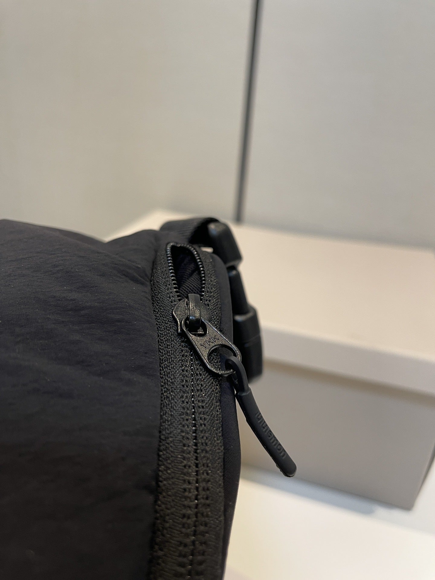 Wholesale Fitness Casual Magnetic Two-color Couple Shoulder Bag