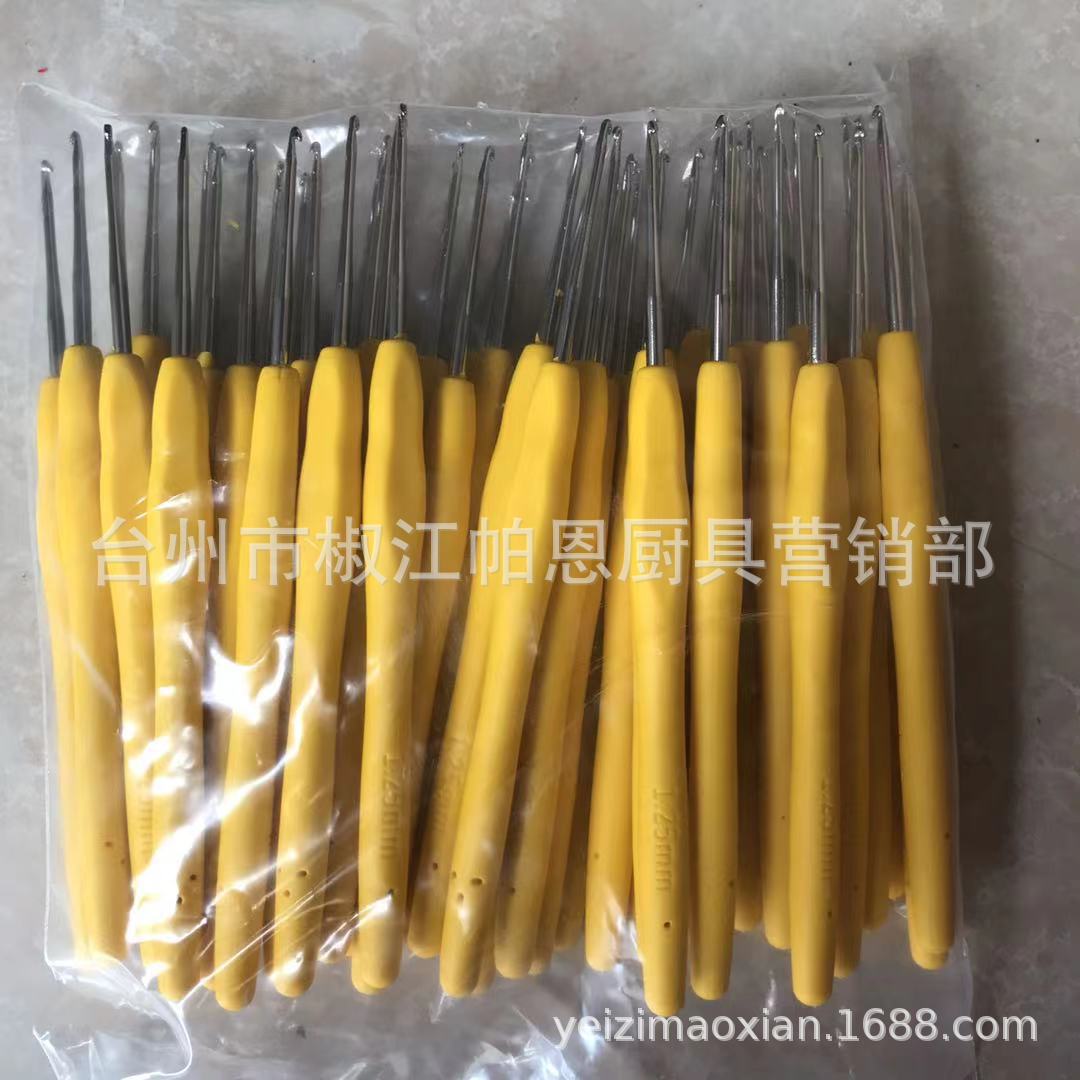 Wholesale 10pcs  TPR Soft Handle Aluminum Crochet Hook Set Colorful Lace Hook Fine Crochet Hook