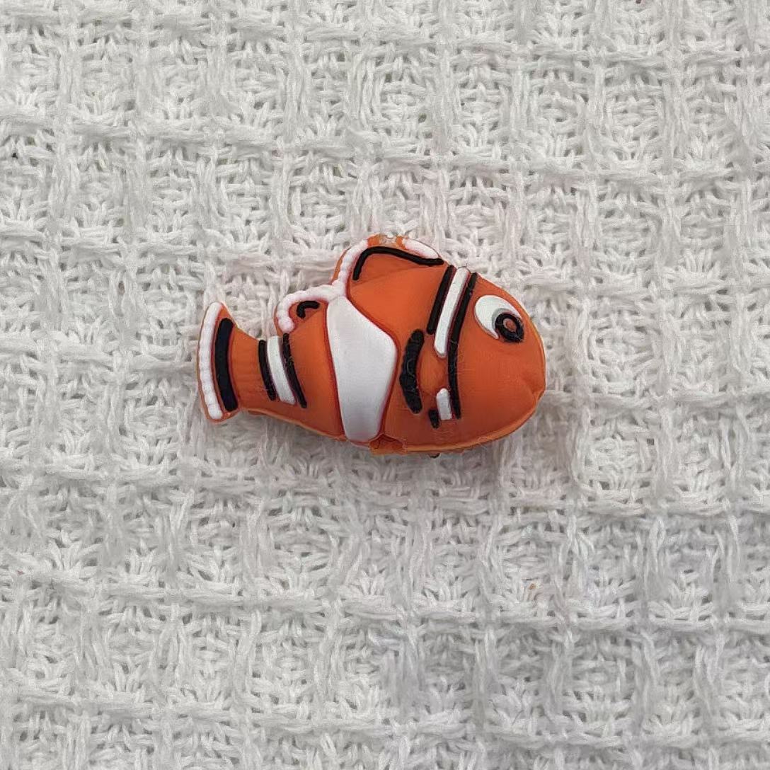 Wholesale 10pcs 3D Cute Fish Silicone Beads