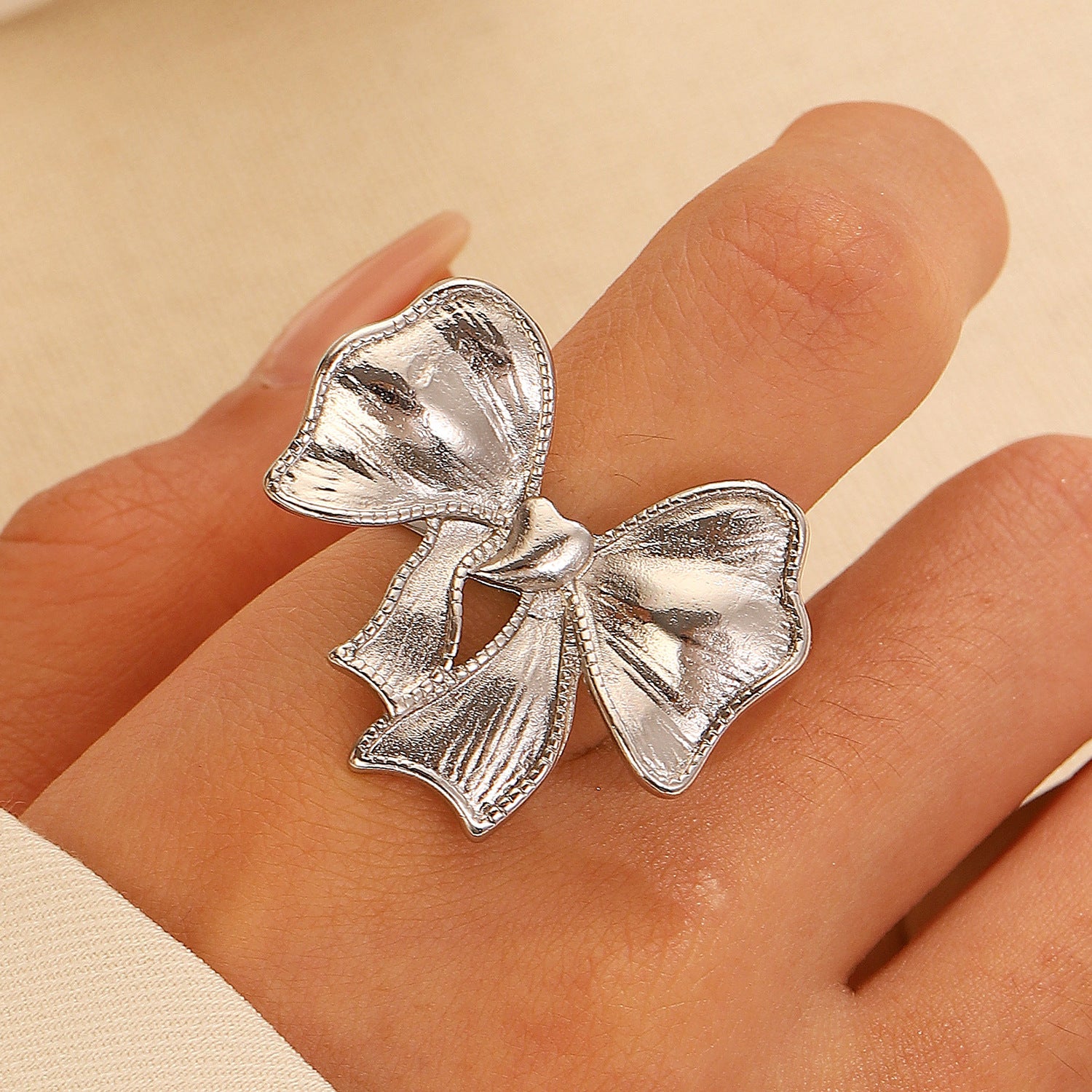 Wholesale Vintage Metal Bow Ring Micro-Inlaid Pink Zirconia Open Ring