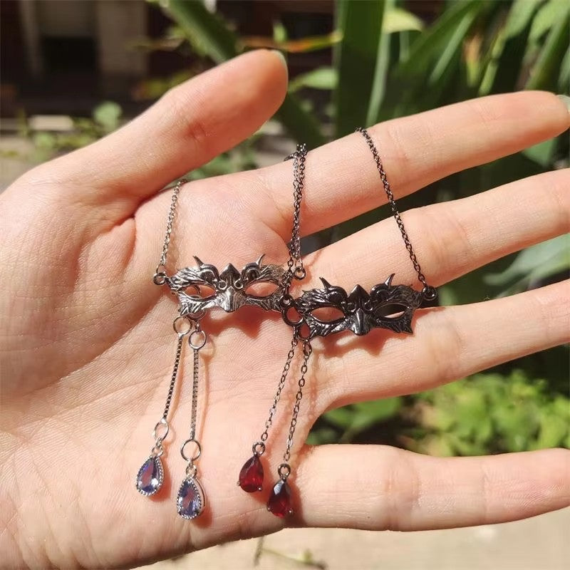 Wholesale Creative Personality Party Party Mask Collarbone Chain Water Drops Diamond Holiday Gift Pendant cosplay Necklace