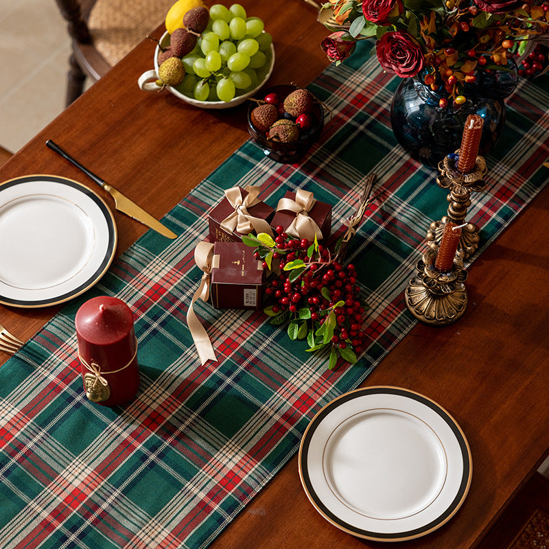 Wholesale Christmas brushed plaid table runner