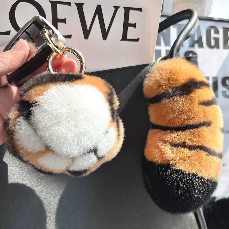 Wholesale Cute Real Otter Rabbit Fur Keychains