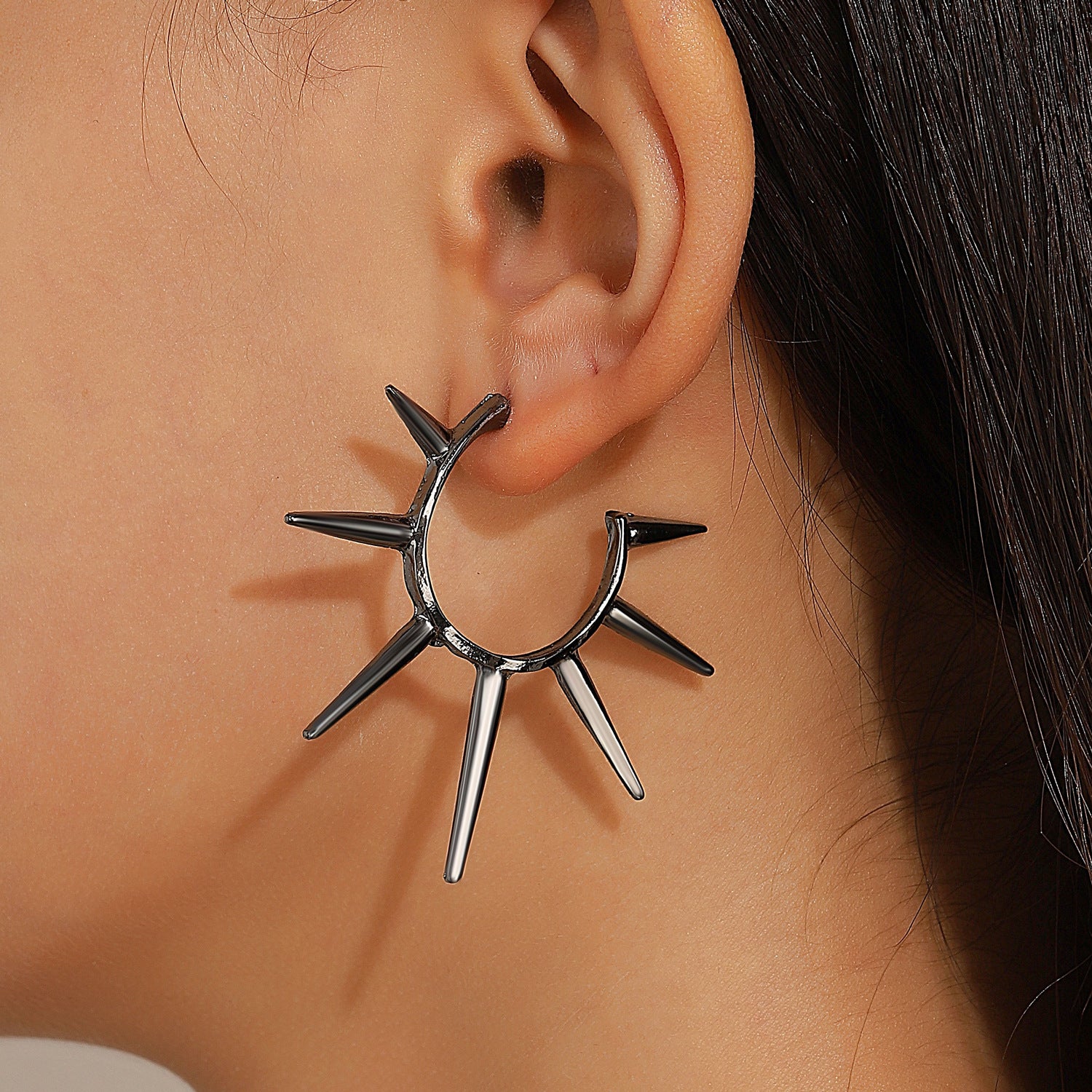 Wholesale Gothic Rivet Alloy Earrings